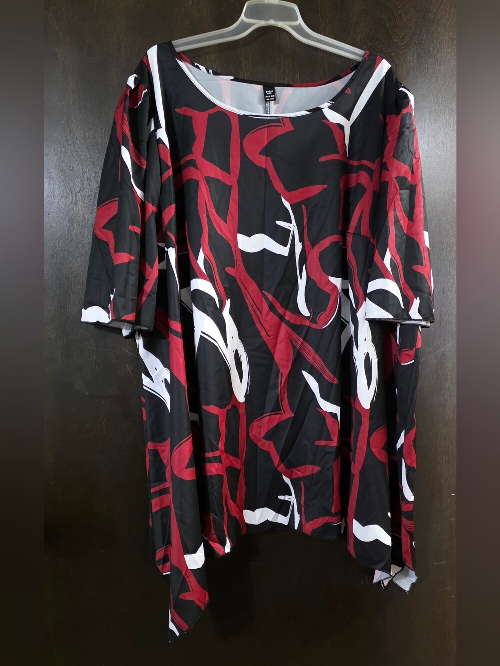 SHEIN Black Red & White Abstract Plus-Size Tunic Asymmetrical Sz 32/34 - Picture 5 of 10